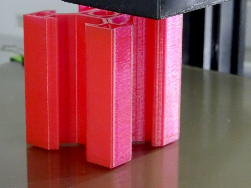 AURAPOL PLA 3D Filament Raspberry partially transparent 2 Portugal Espana Evolt Impressao 3D